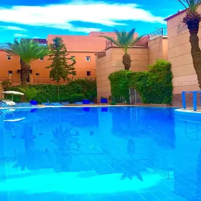 Riad Kamal prés Medina Marrakech & 3 Piscines & Jacuzzi & Petit-Déjeuner