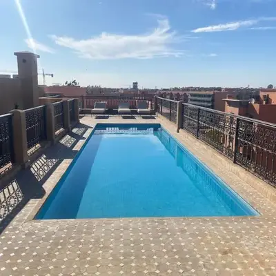 Appart de standing + piscine sur le toit