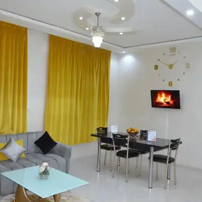 Riad Bollywood- family charm