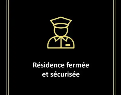a yellow resistance feminism sign with a be gmaxwell at Élégant duplex avec deux piscines et une vue magnifique in Marrakech