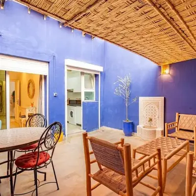 Appartement avec terrasse et piscine