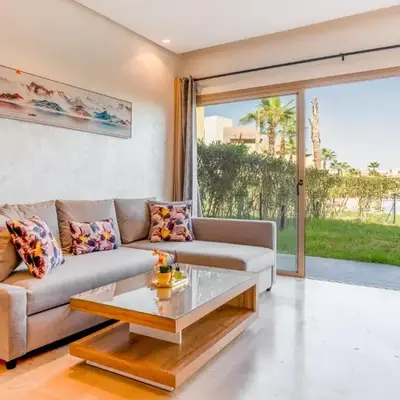 Relax Front of Pool - Golf- Fiber Optic