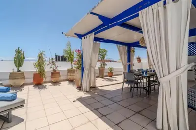 Gallery image of Appartement toit-terrasse plein Soleil-Majorelle in Marrakech