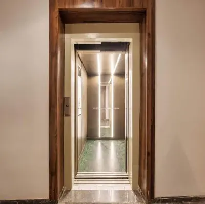a hallway with a mirror in a building at Élégance et Prestige à Gueliz Appartement 3 chambres in Marrakech