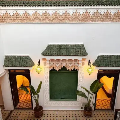 Riad M Azbetz