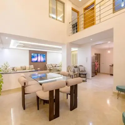 Charming City Getaway
