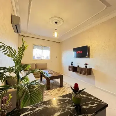 Cozy Apartment Near Airport