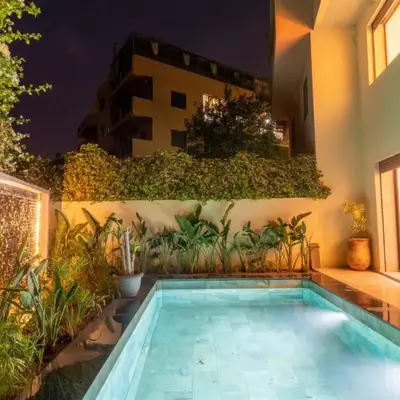 Duplex with private pool
