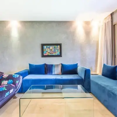 Front de piscine en rez de Jardin a Prestigia