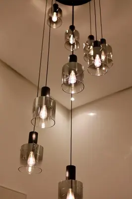 a cluster of lights hanging from a ceiling at Luxueux DUPLEX au cœur Marrakech in Marrakech
