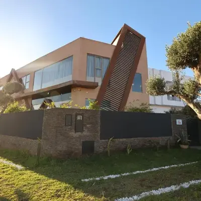 La villa luxury suites