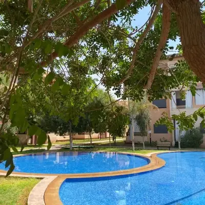 Lux appartement avec piscine