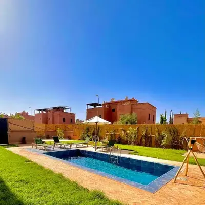 Superbe villa 3 chambres proche du centre-ville avec piscine privée