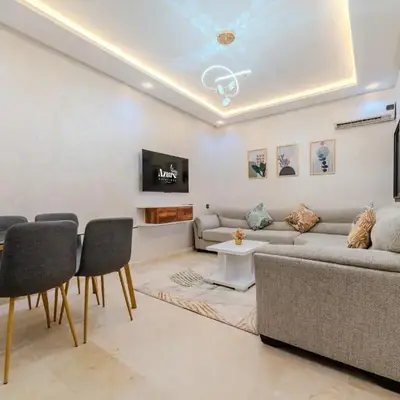 Bright Apartment with 2 Pools and Secure Parking