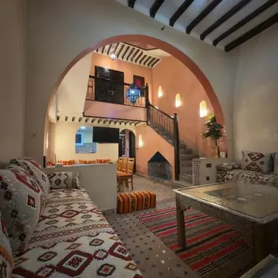 Authentic Moroccan Riad with a pool and a rooftop