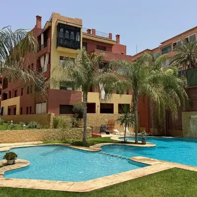 Bel Appartement 2 Chambres spacieux avec Piscine