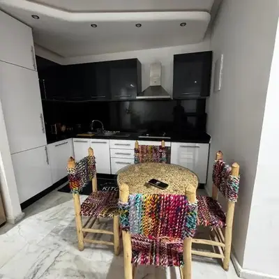 Garden level & pool