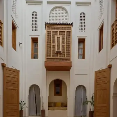 Riad Al Muhandiz Peaceful Duplex Suites near Jemaa El Fna