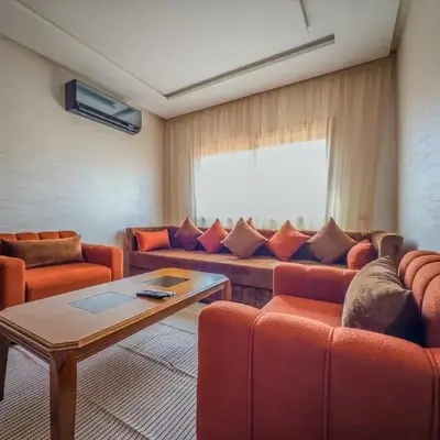 Modern & cozy 2 bedroom apartment