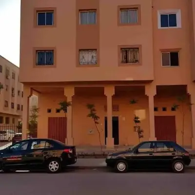 Licht & ruim 2-slaapkamer appartement met airco & Wifi - rustig wijk Marrakesh