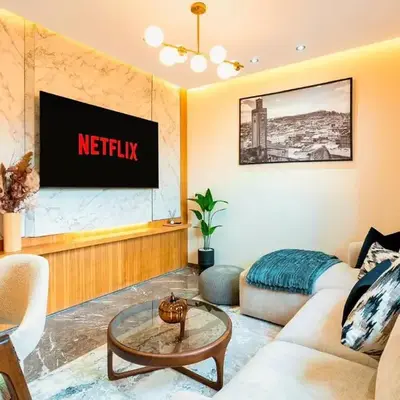 Quiet & Secure Apt - Fast WiFi - Central Area