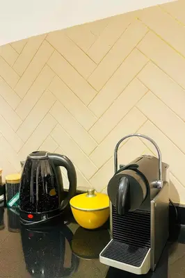 two appliances sitting on top of a counter at Riad chic Suite élégante au coeur de Marrakech in Marrakech