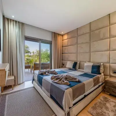 Luxury Stay in Prestigia Garden and Pool