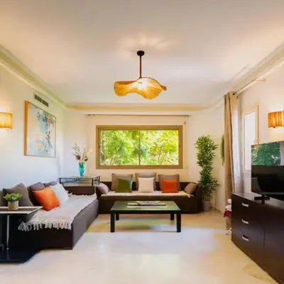 Cozy 2-bedroom apartment & pool & wifi