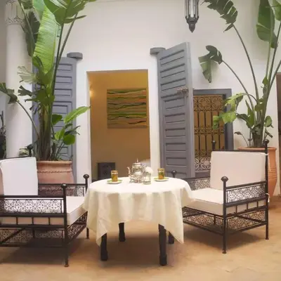 Riad Linda
