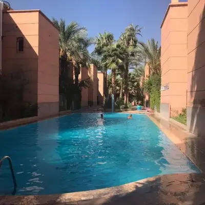 Appartement dans résidence avec piscine