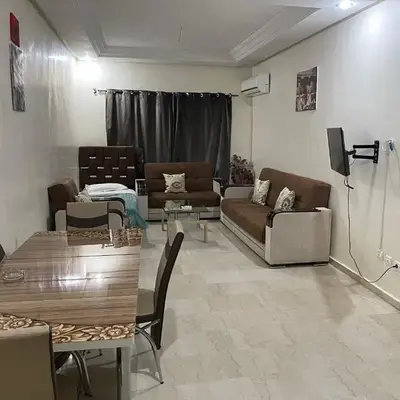 Appartement 13 2em étage POUR FAMILLE