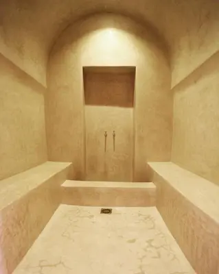 a bathroom with a shower in a room at Riad Les 5 Soeurs in Marrakech